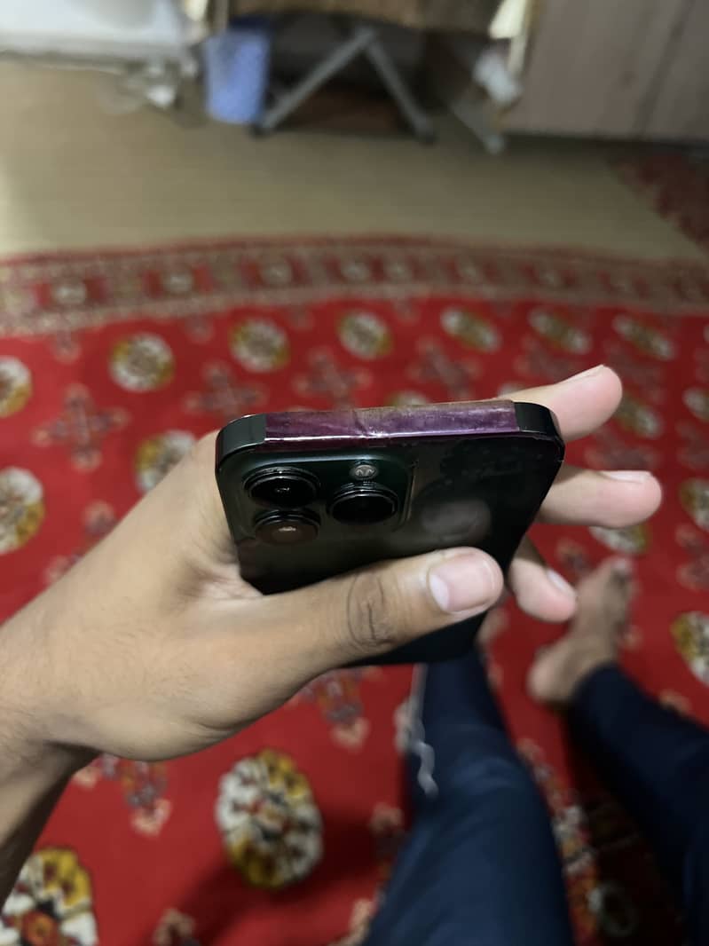 Apple iPhone 13 Pro 4