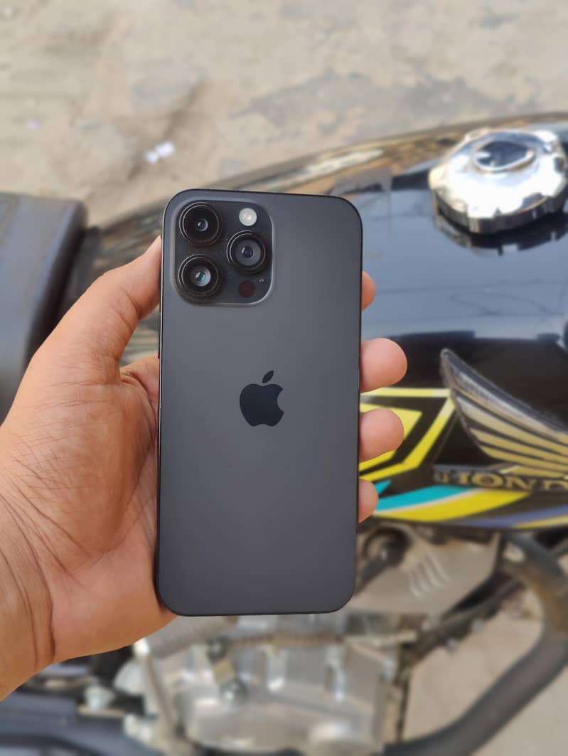 Apple iPhone 14 Pro Max 5