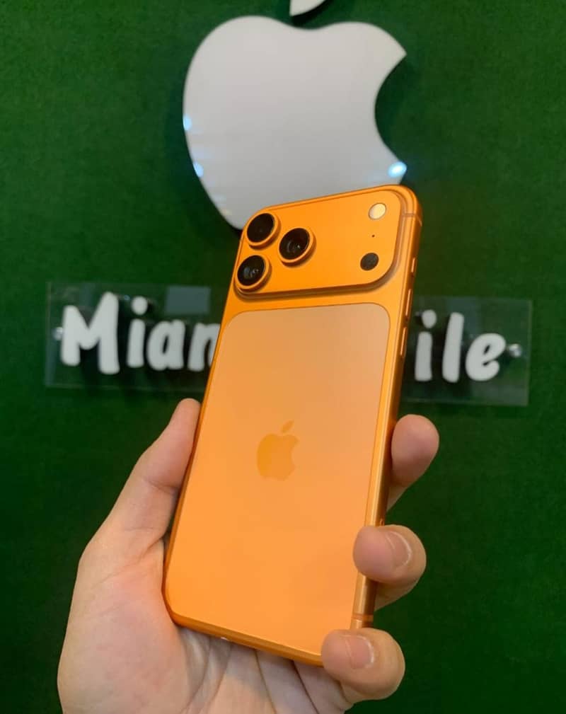 Apple iPhone 17 Pro Max 0