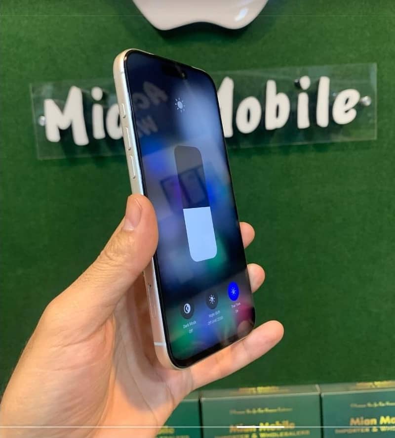 Apple iPhone 17 Pro Max 7