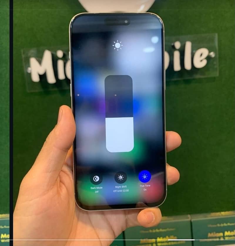 Apple iPhone 17 Pro Max 8