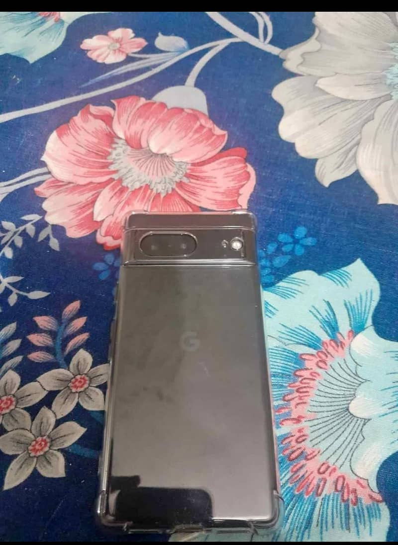 Google Pixel 7 4