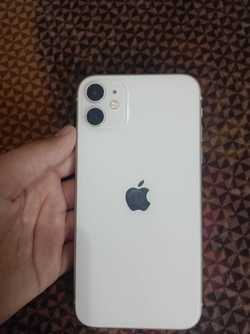 Apple iPhone 11 3