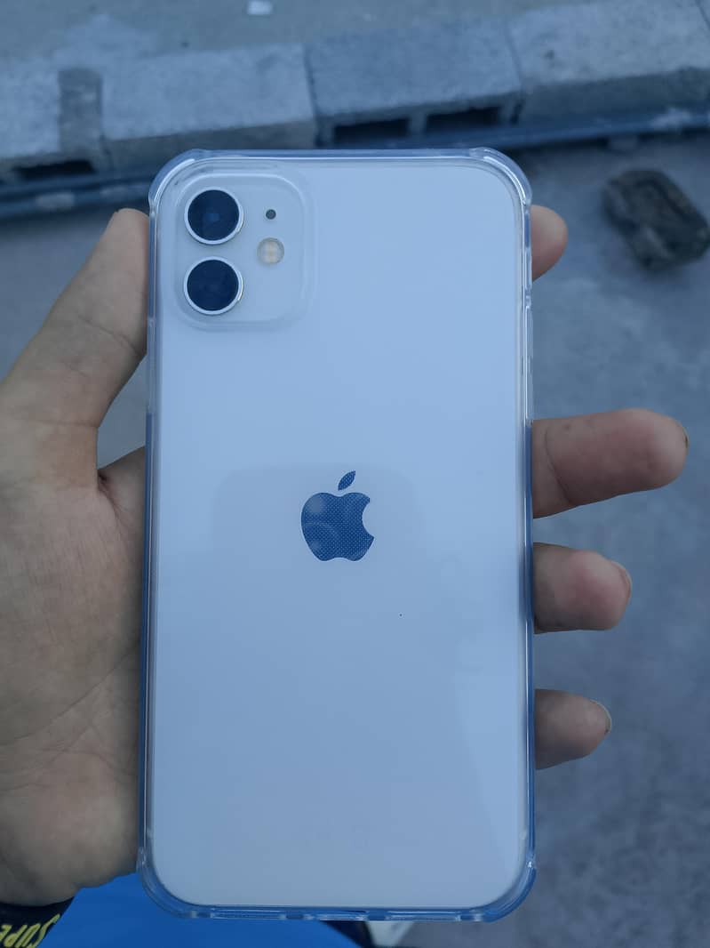 Apple iPhone 11 12