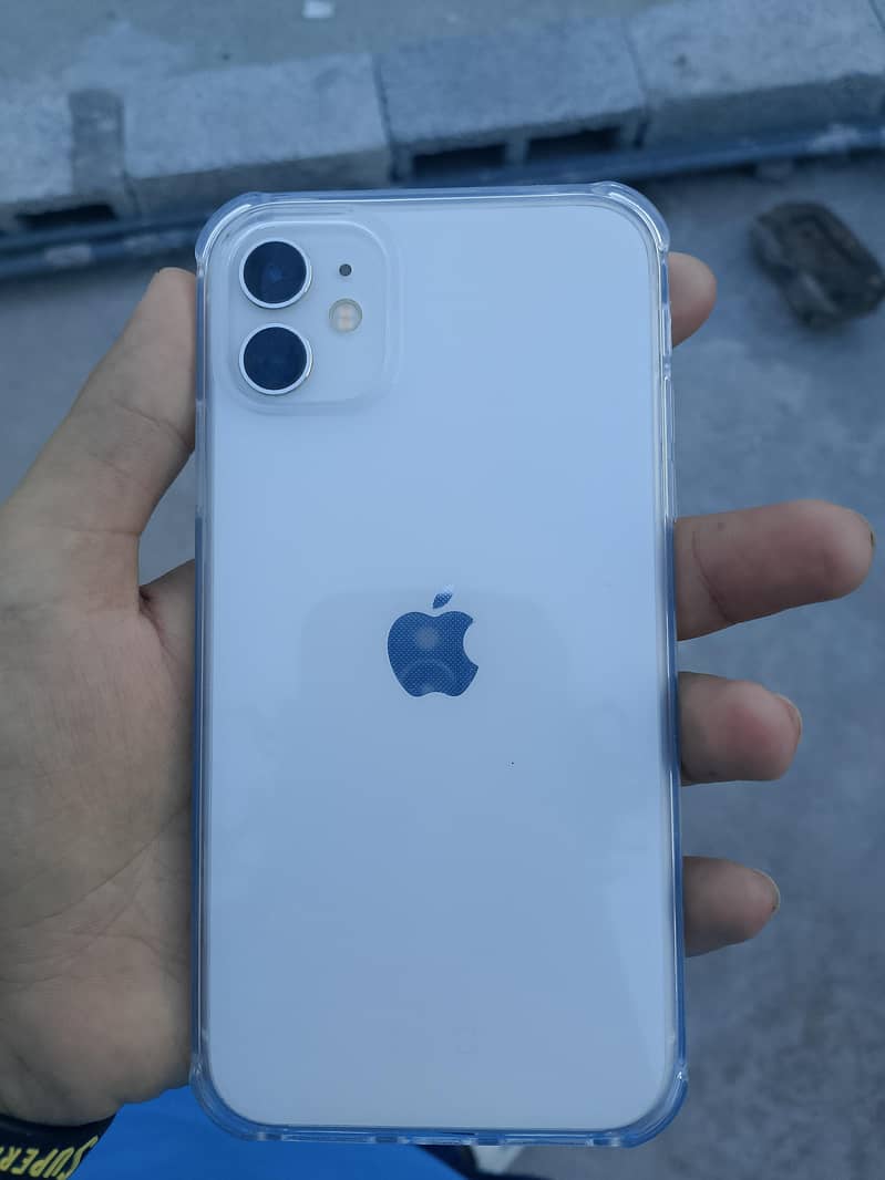 Apple iPhone 11 13