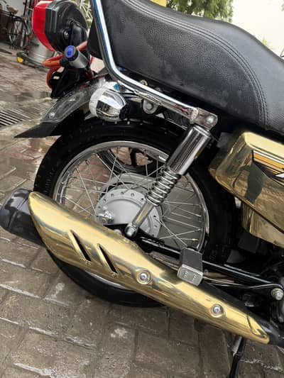Cg125 S - Gold edition - applied for