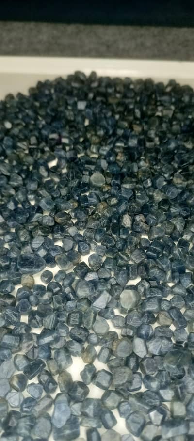 sapphire neelam Afghani
