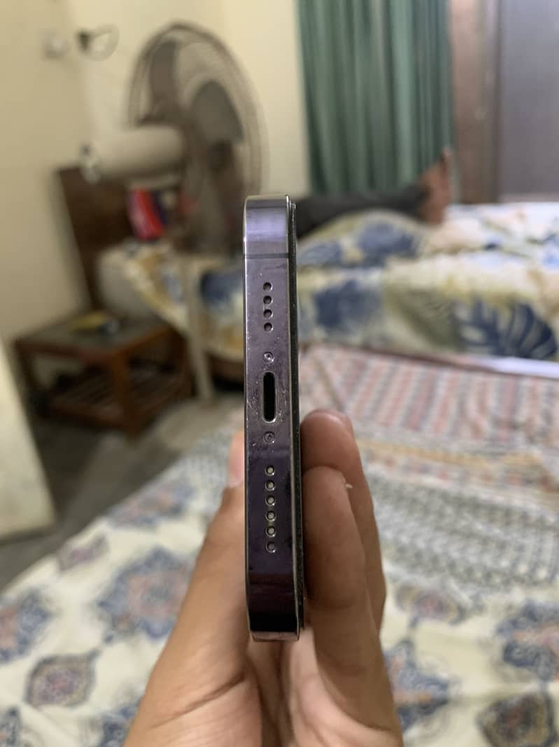 Apple iPhone 14 Pro Max 3