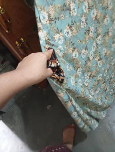 Hand stitch abaya