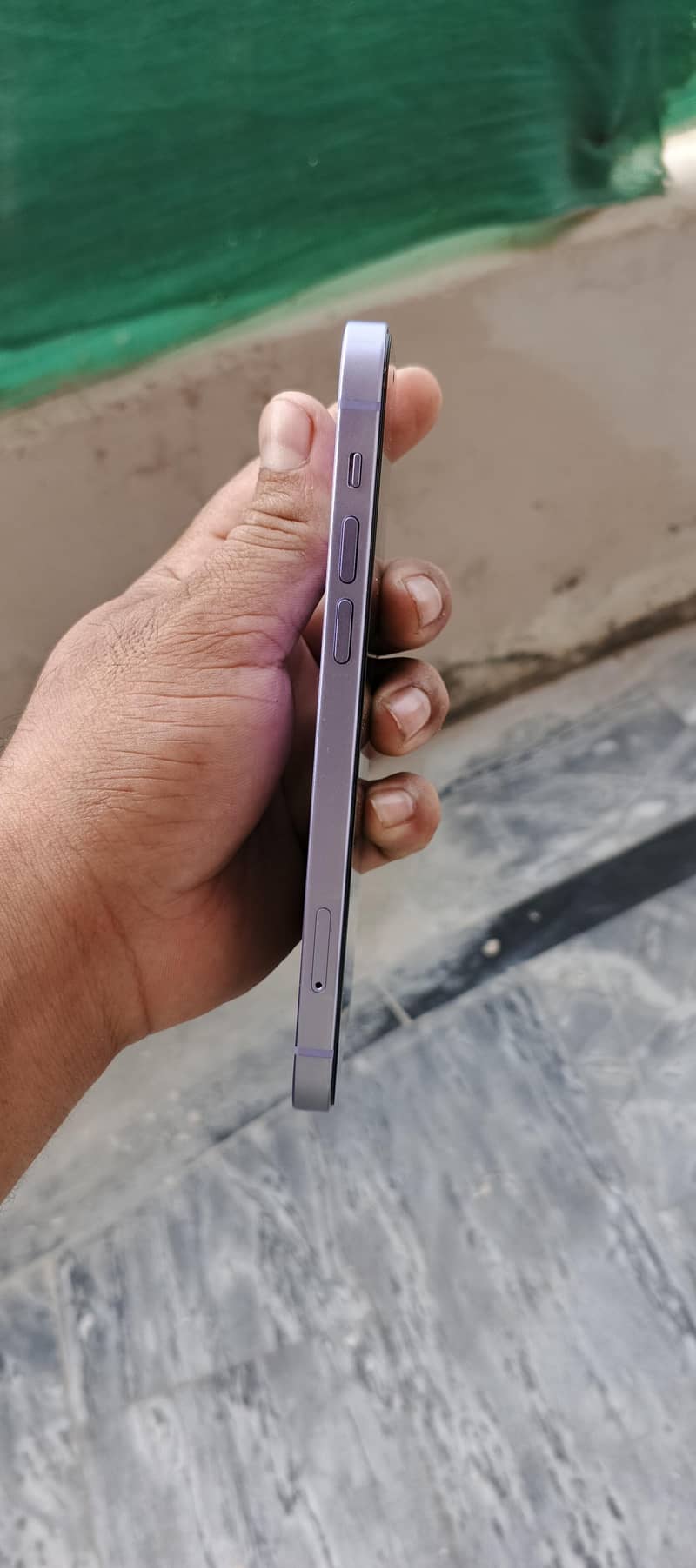Apple iPhone 12 3