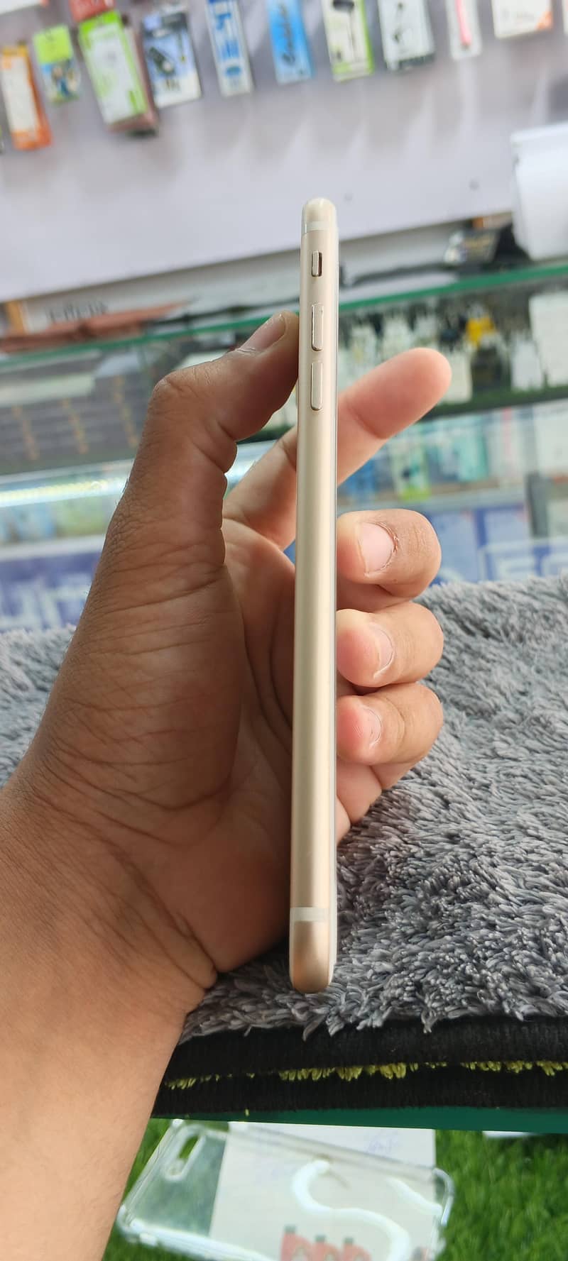 Apple iPhone 7 Plus 3