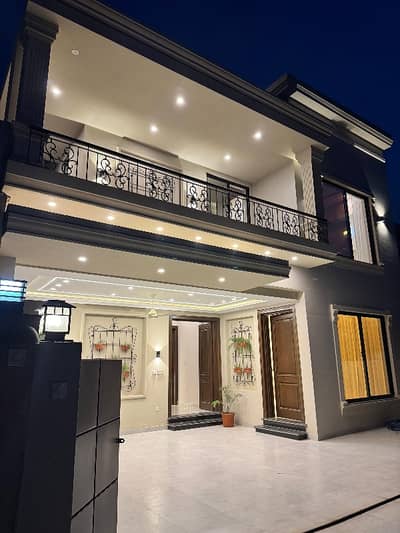 10 Marla Designer House for sale