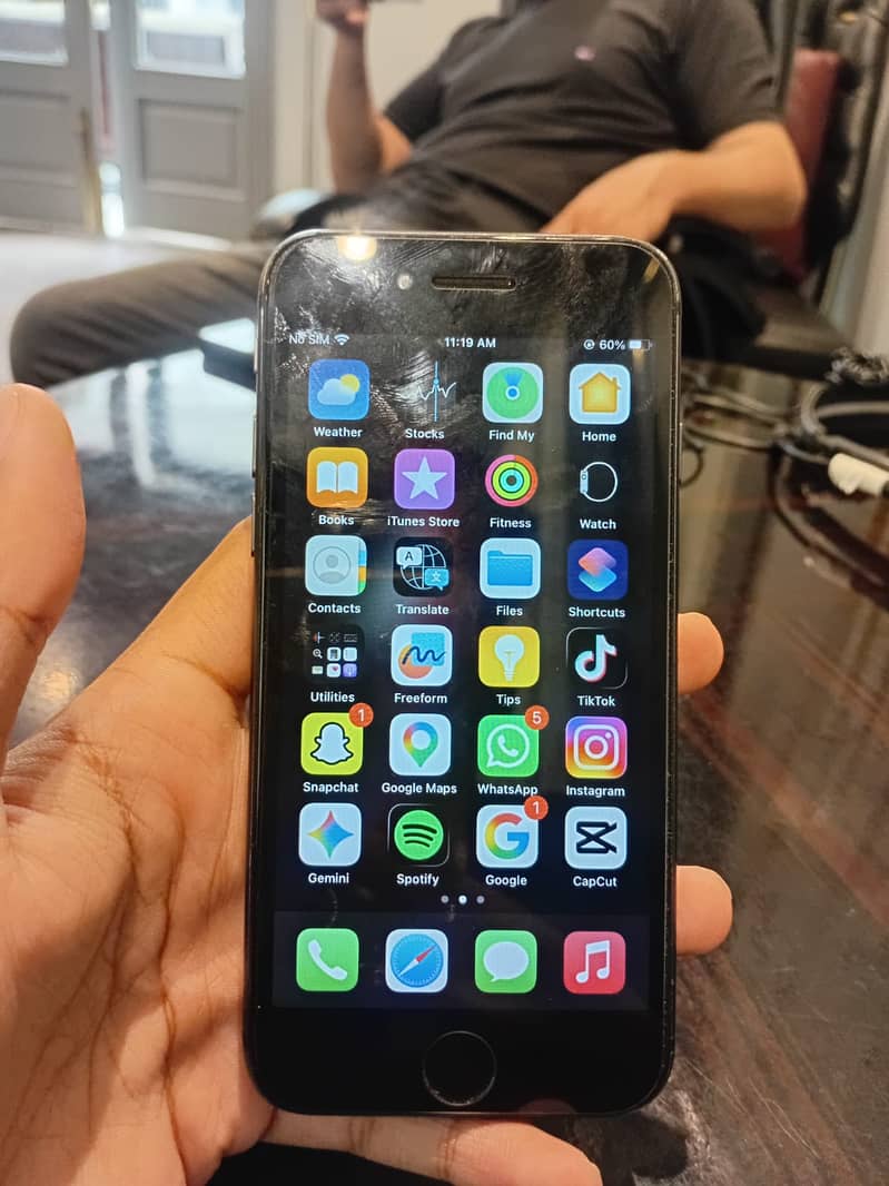 Apple iPhone 8 3