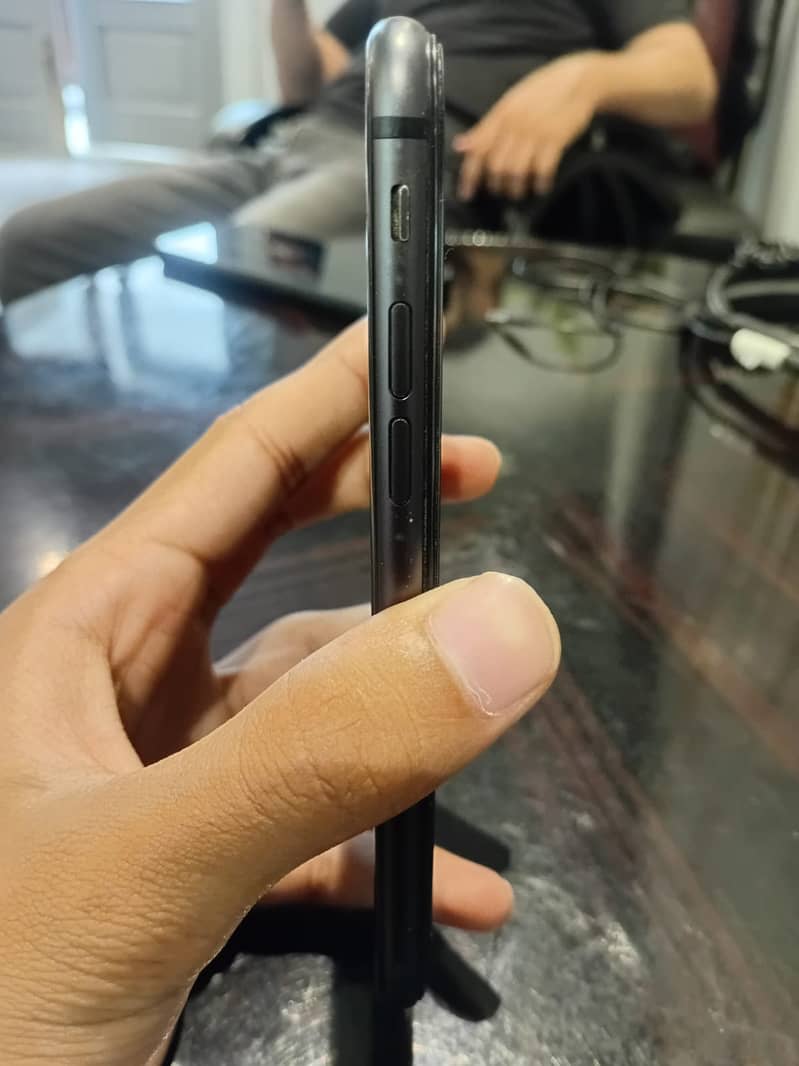 Apple iPhone 8 5