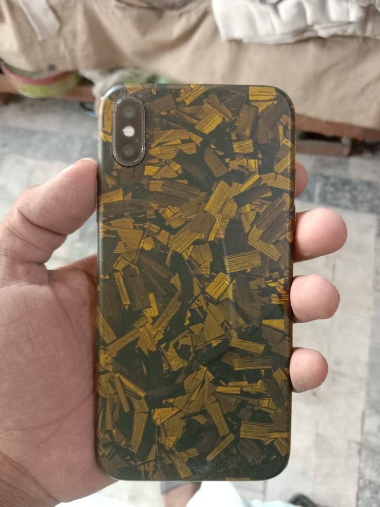 Apple iPhone X 3