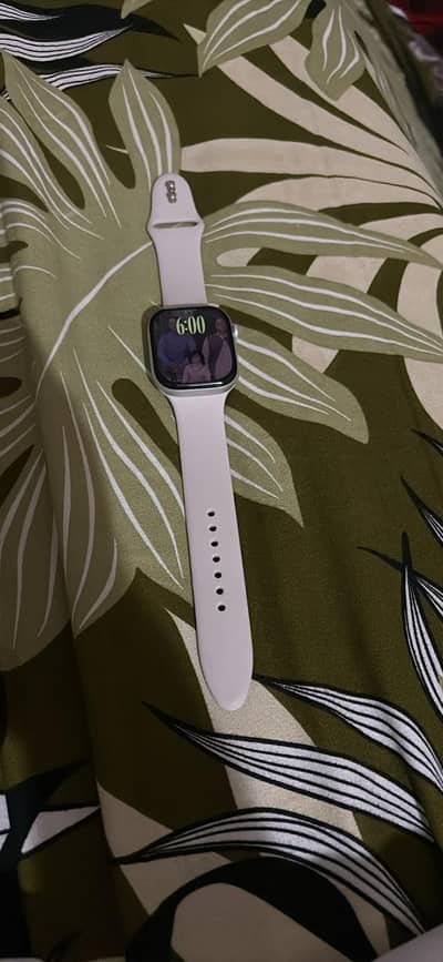 Apple Watch Series 11 — 46mm GPS Display: 46mm Always-On Retina OLED,