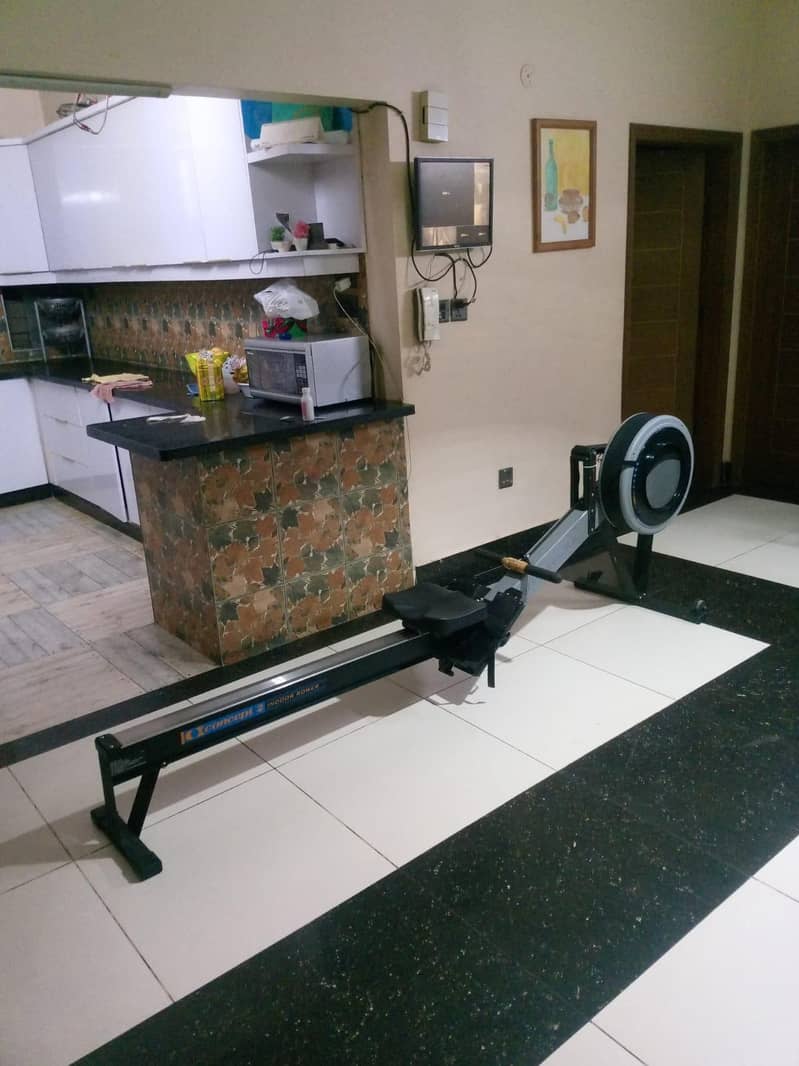 Concept 2 Indoor Rowing Machine. 2