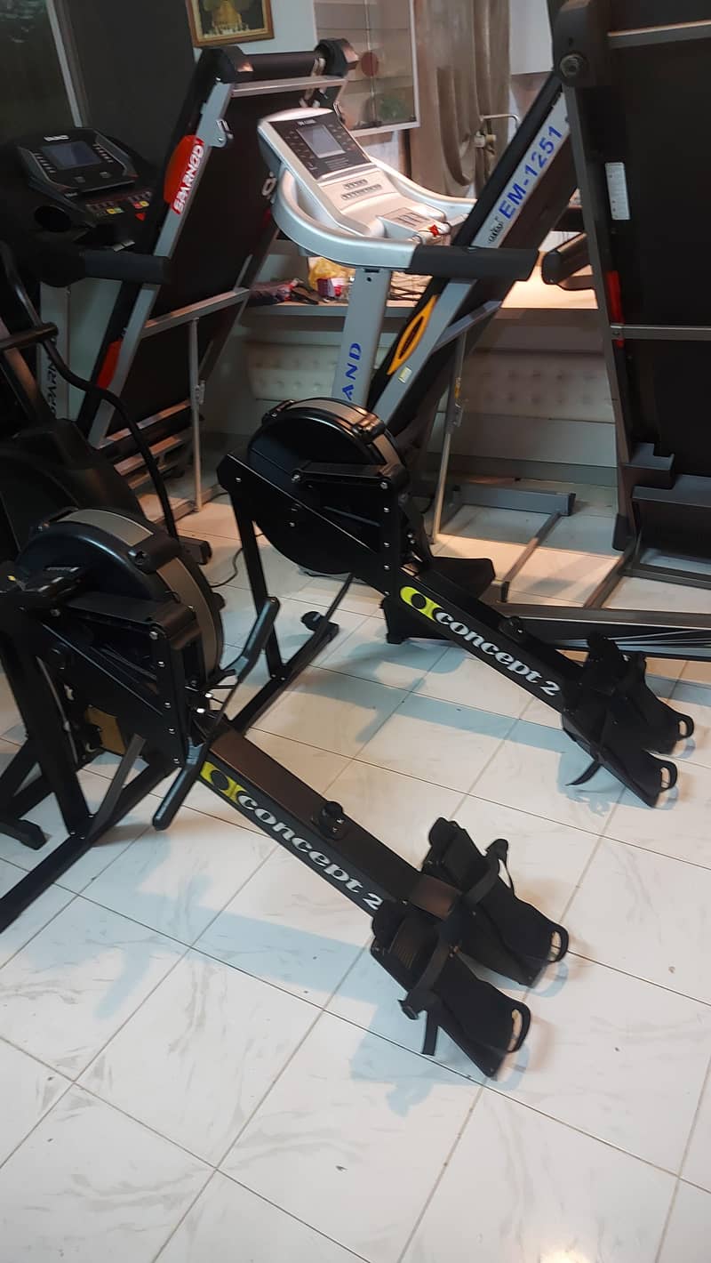 Concept 2 Indoor Rowing Machine. 4