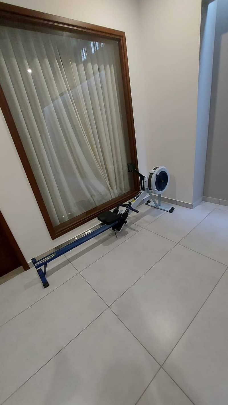 Concept 2 Indoor Rowing Machine. 6