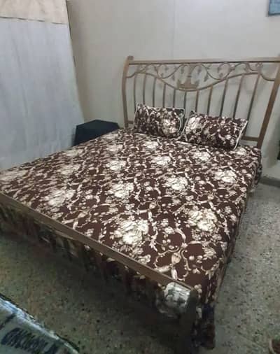 beautiful bed for sale