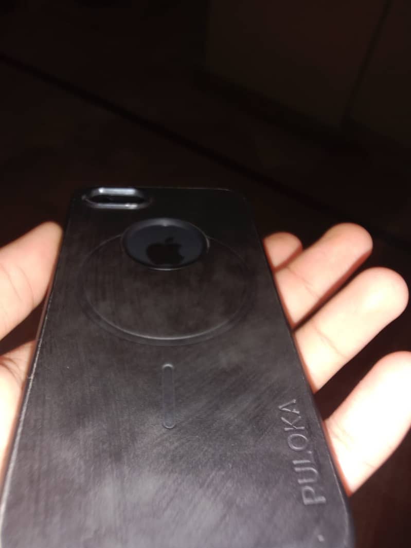 Apple iPhone 8 1