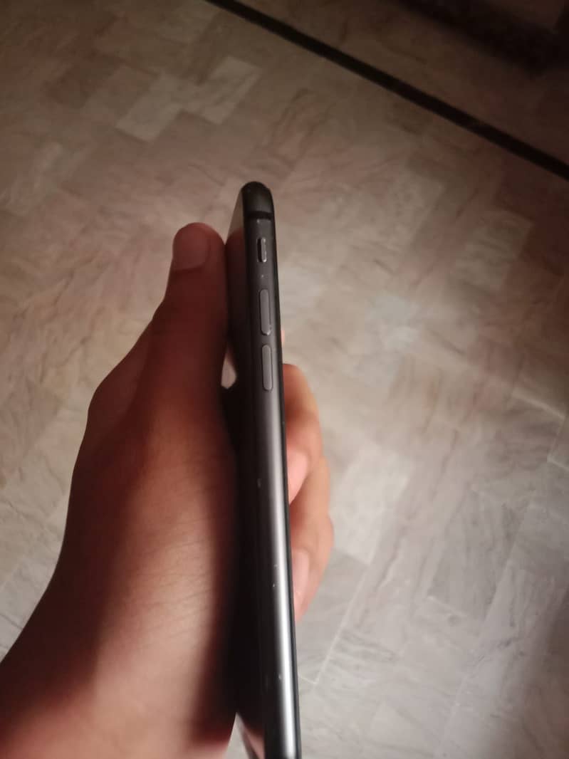 Apple iPhone 8 7