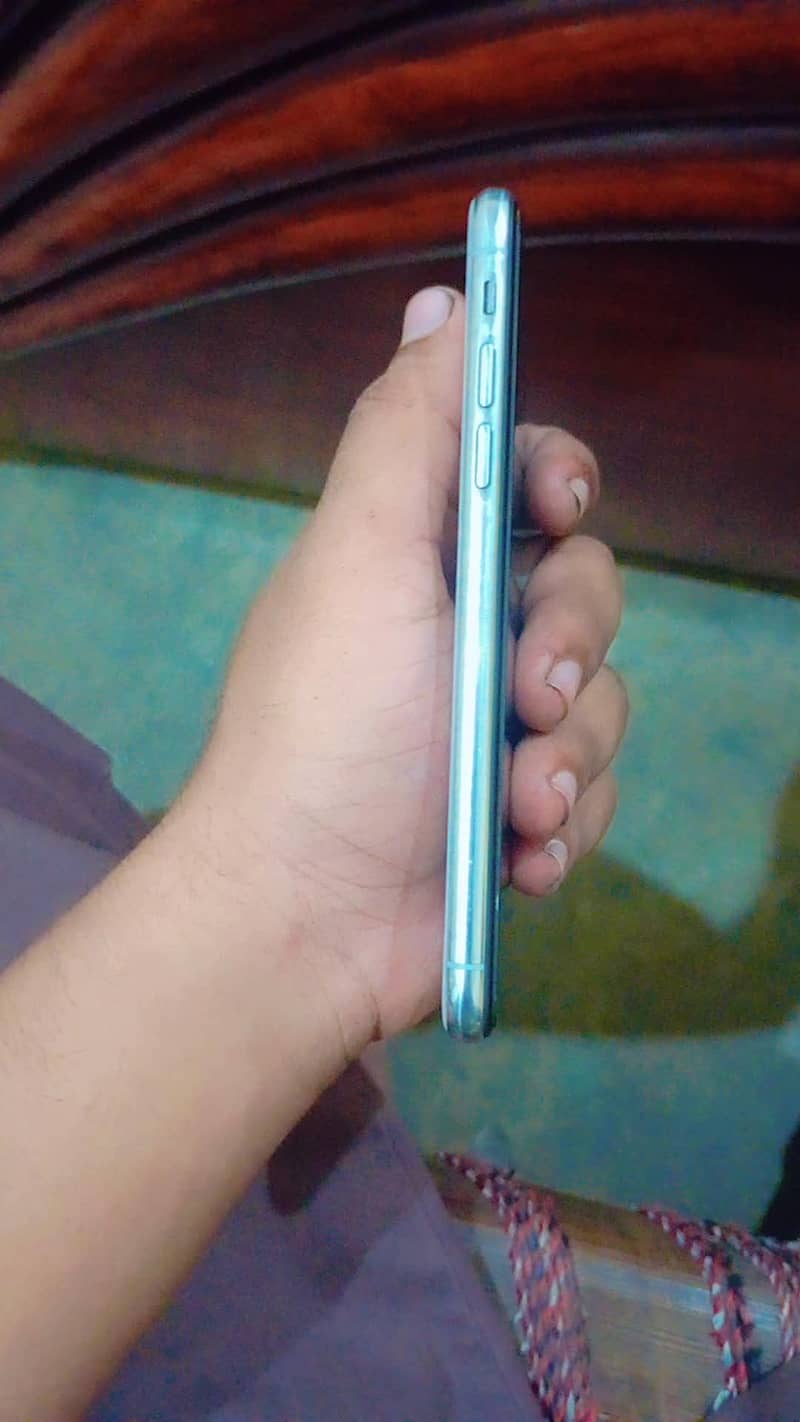 Apple iPhone XS 2