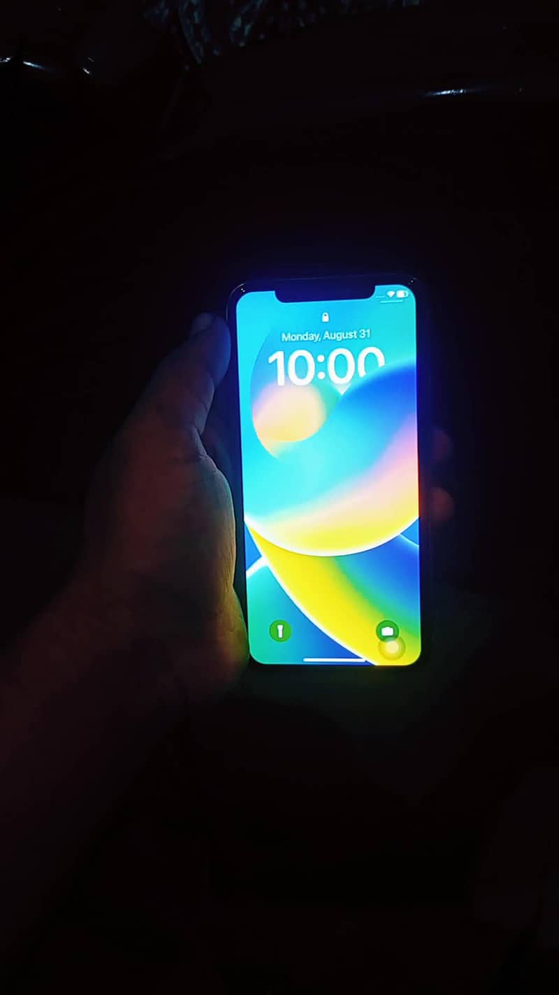 Apple iPhone XS 5
