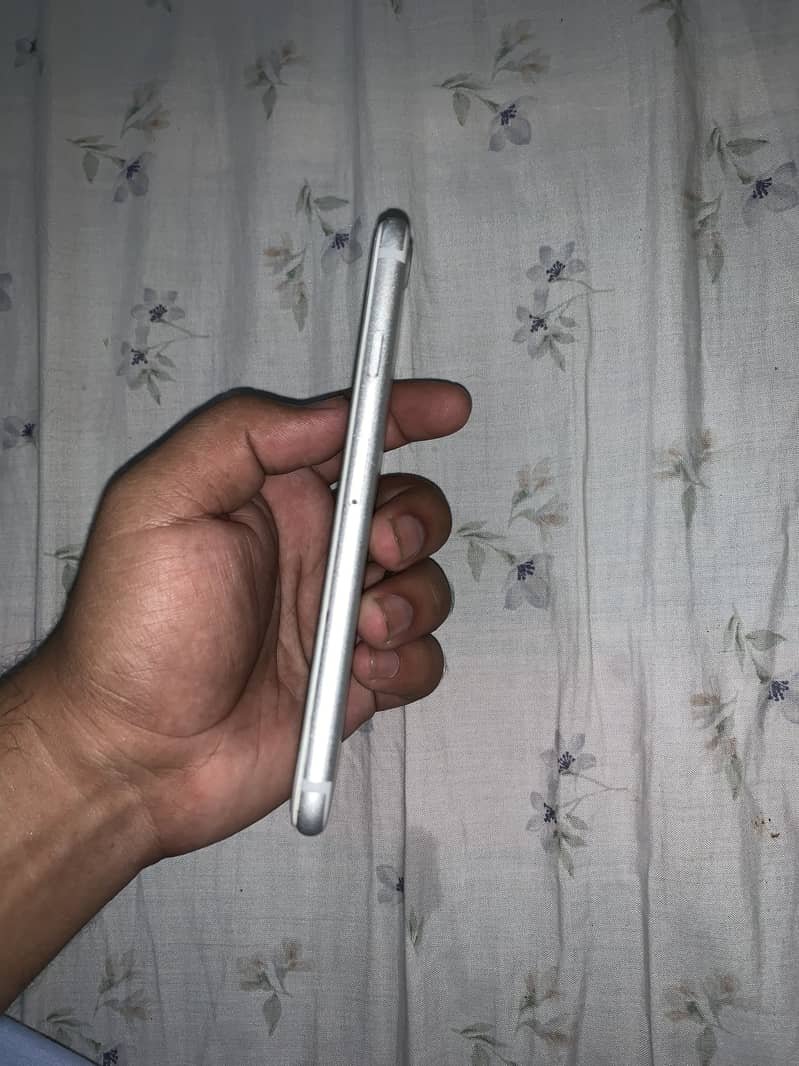 Apple iPhone 7 PTA 9