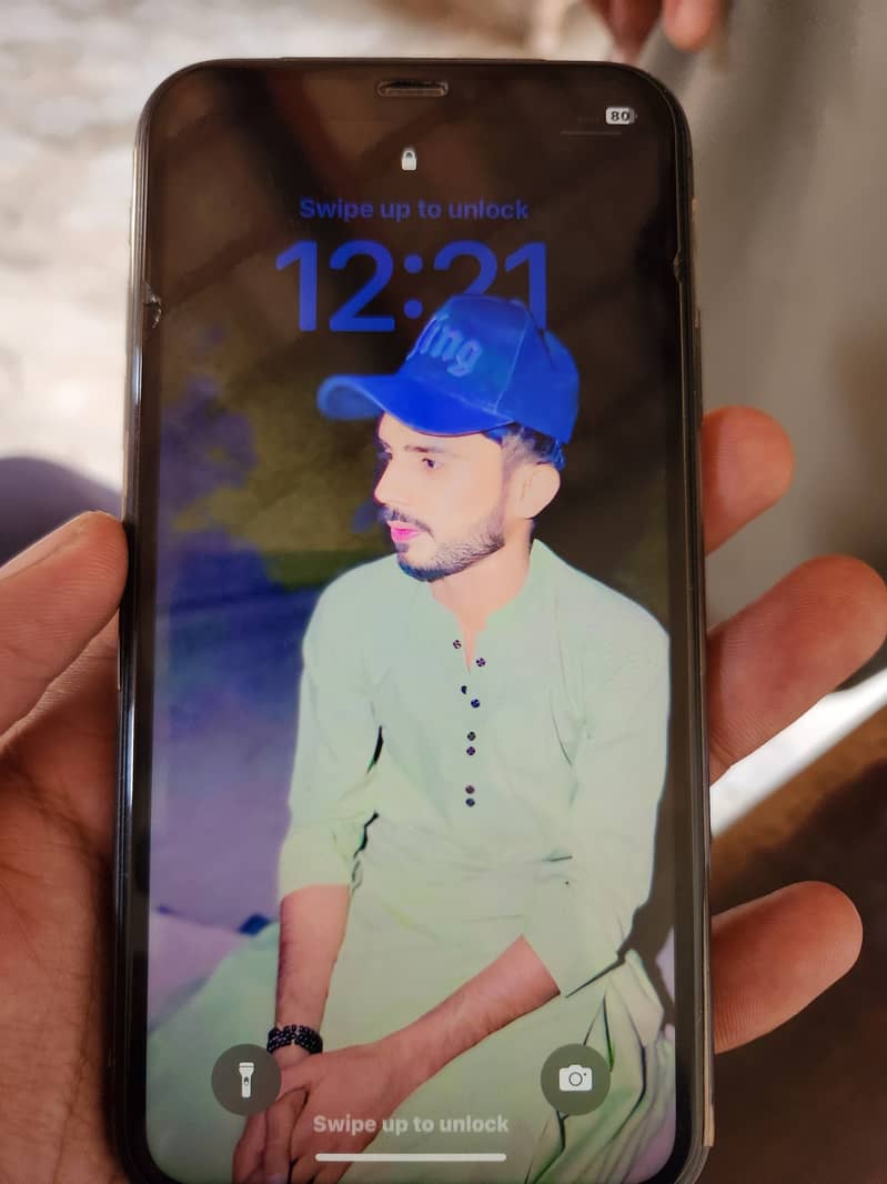 Apple iPhone 11 0