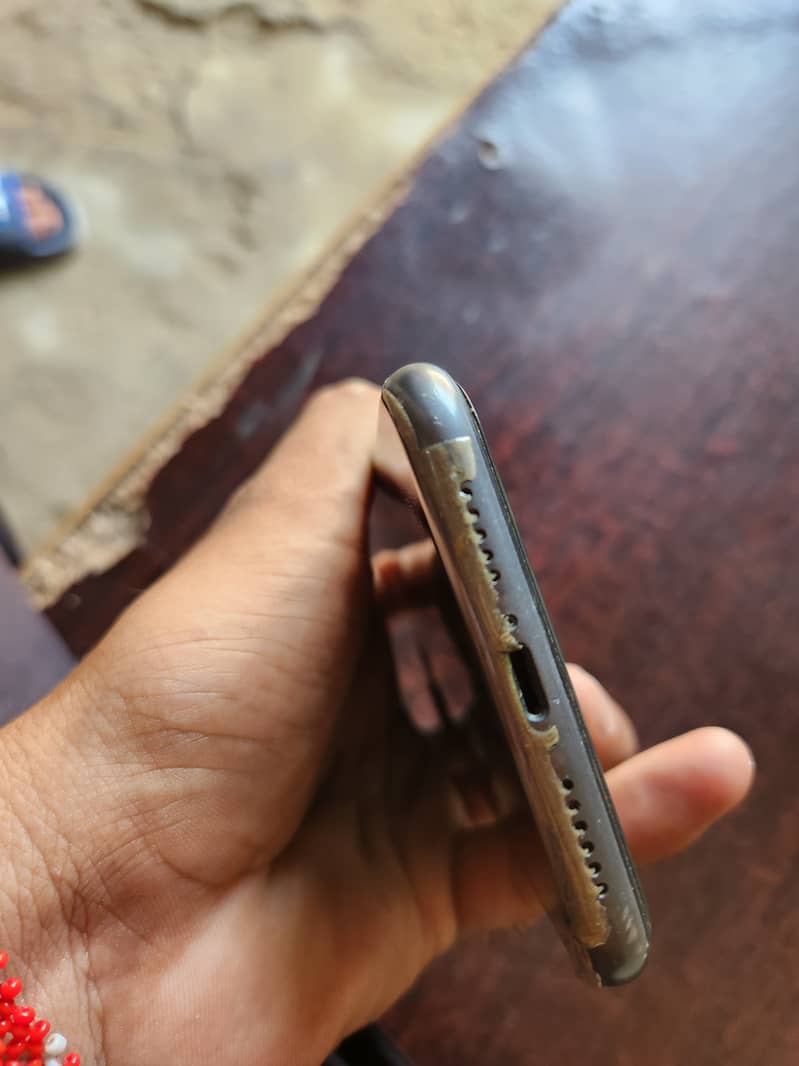 Apple iPhone 11 2