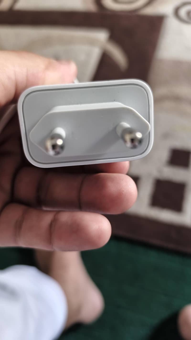 Tecno CAMON 40 Pro 4
