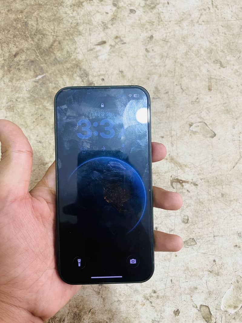 Apple iPhone 13 3