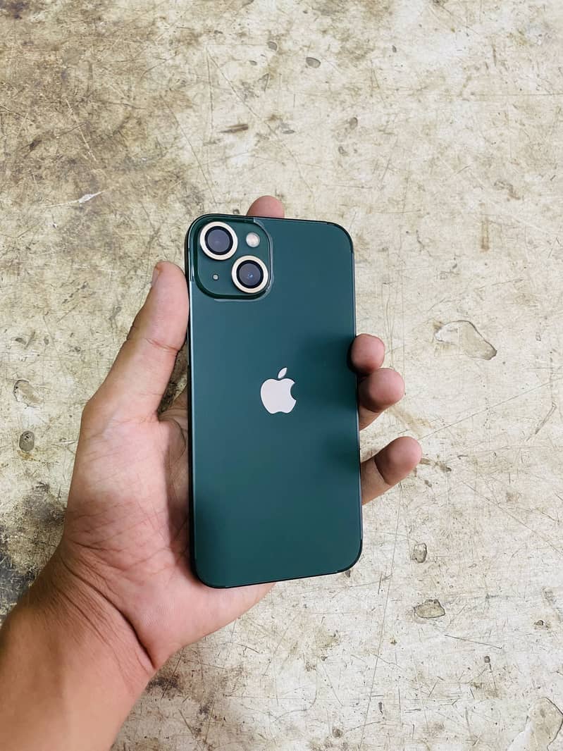 Apple iPhone 13 6