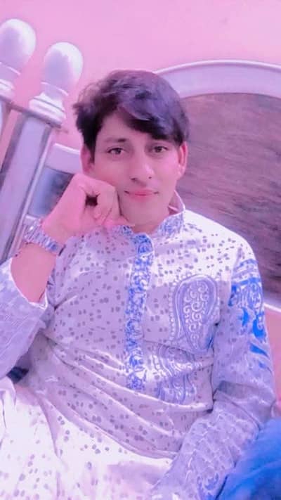 Paint Karwana hu  cleaning  Karwani hu Hum sai Rabta Karen
