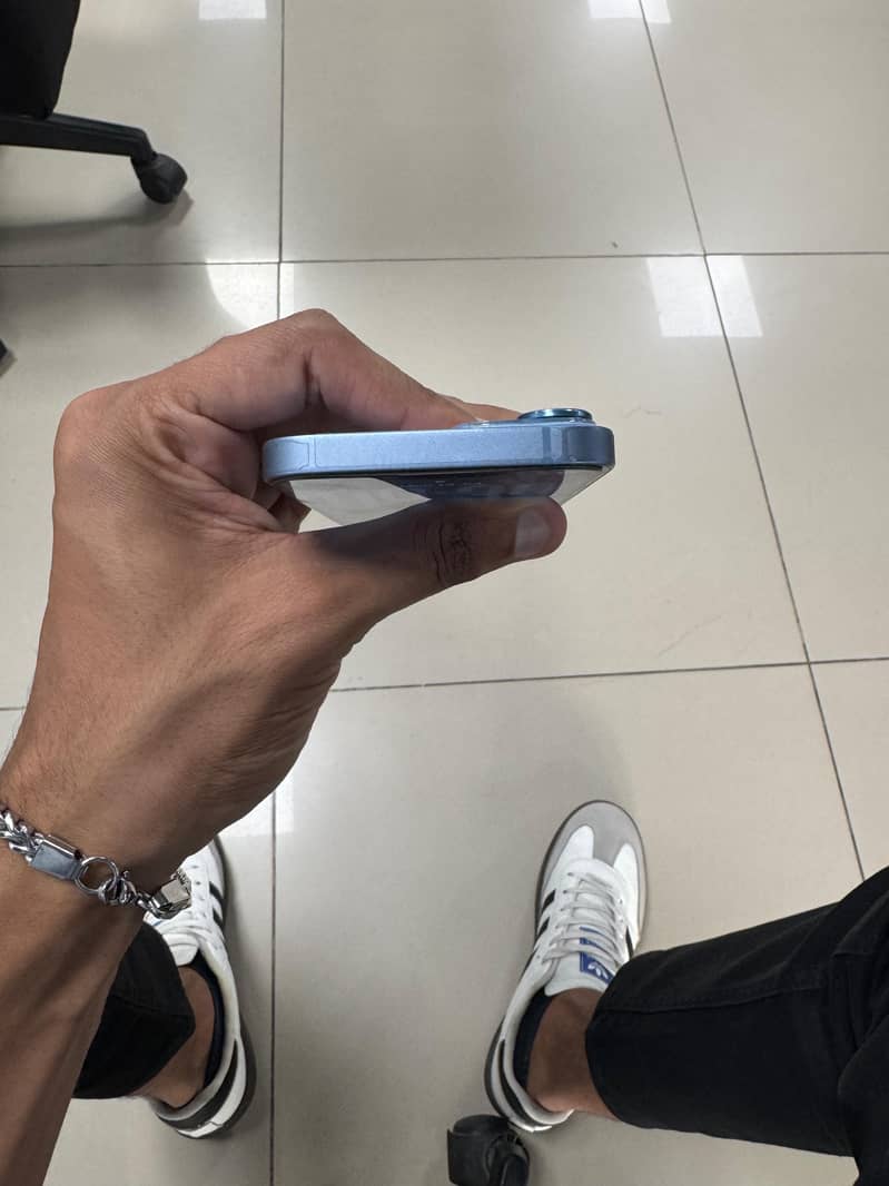 Apple iPhone 14 2