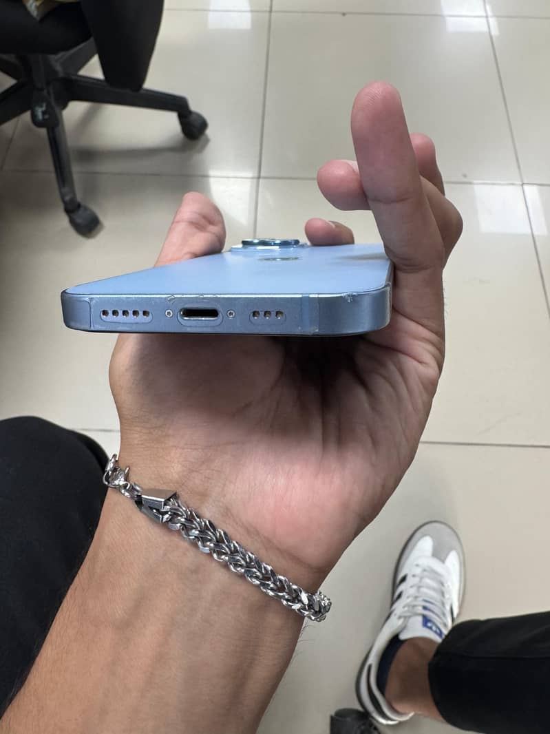 Apple iPhone 14 5
