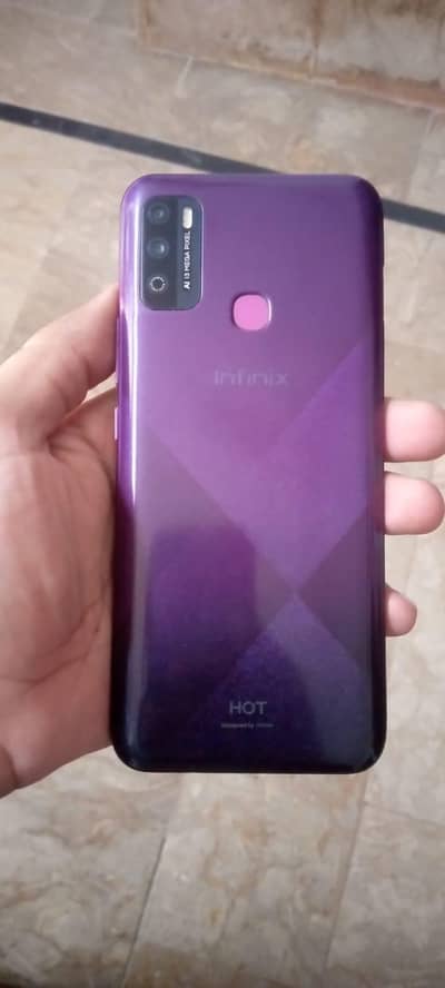Infinix Hot 9 Play,,4/64gb. . 6000 Battery