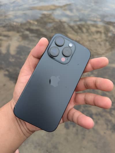 Apple iPhone 15 Pro