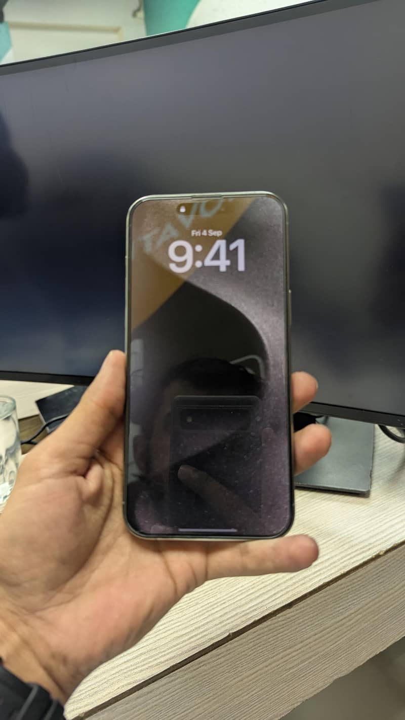 Apple iPhone 15 Pro Max 1