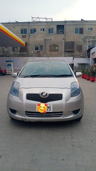 Toyota Vitz 2006 Lahore registered Fresh 1300cc engine install
