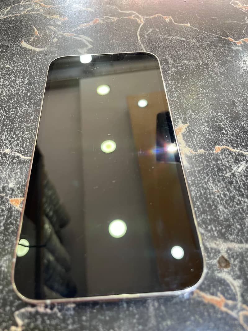 Apple iPhone 13 Pro 4