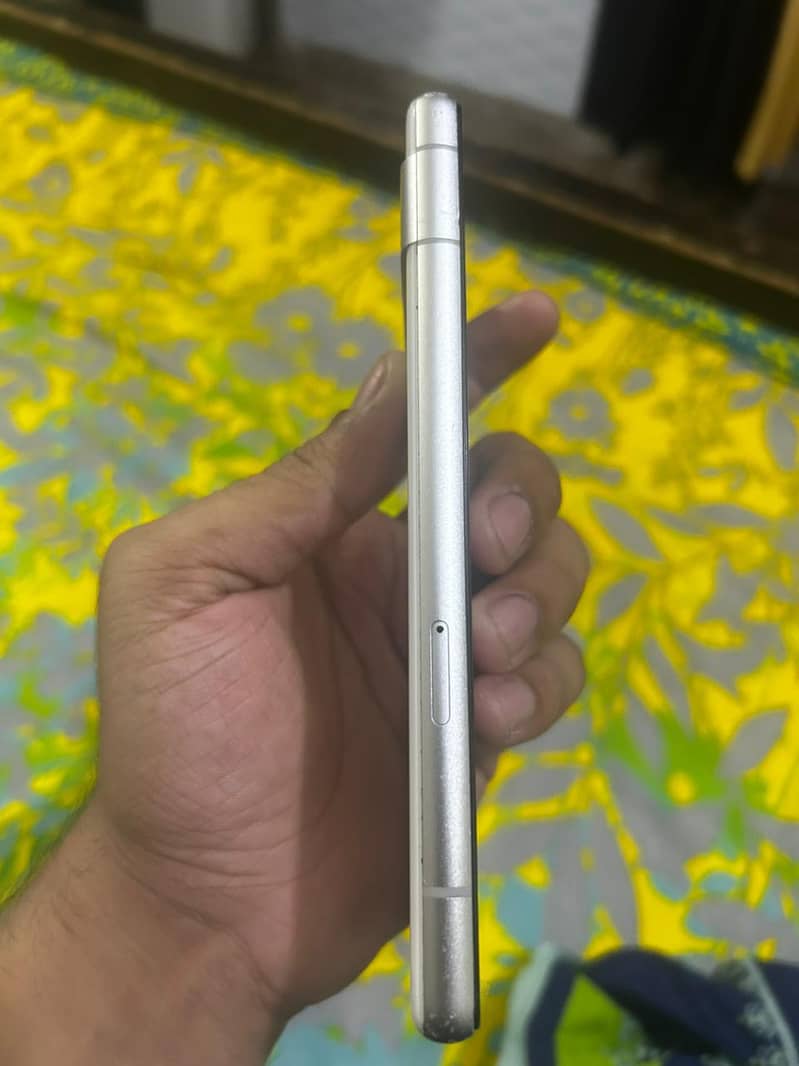 Google Pixel 7a 3