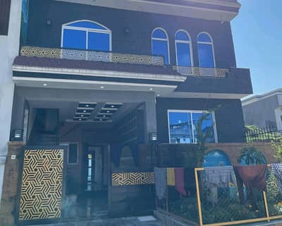 5 Marla Ultra Luxury Brand New House In Demand: Rs 240 Lacs