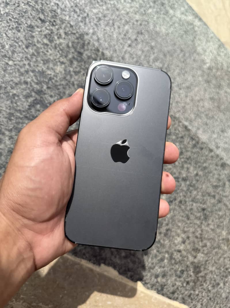 Apple iPhone 14 Pro 0