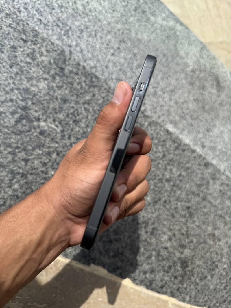 Apple iPhone 14 Pro 4