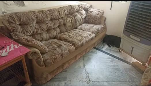 5 seater sofa in good condition price negotiable