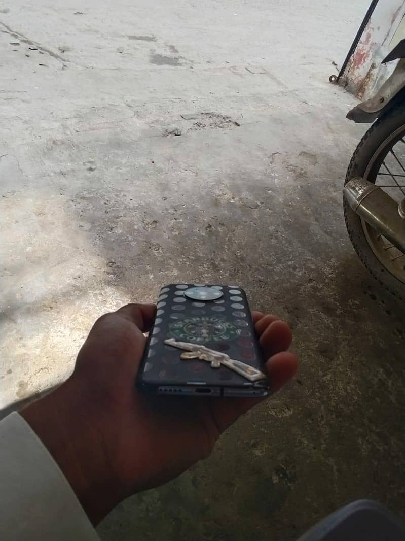 One Plus 7T 4