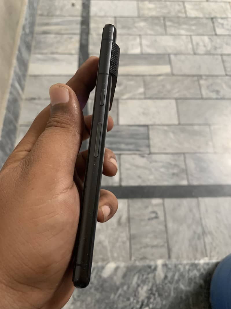 Google Pixel 7 4