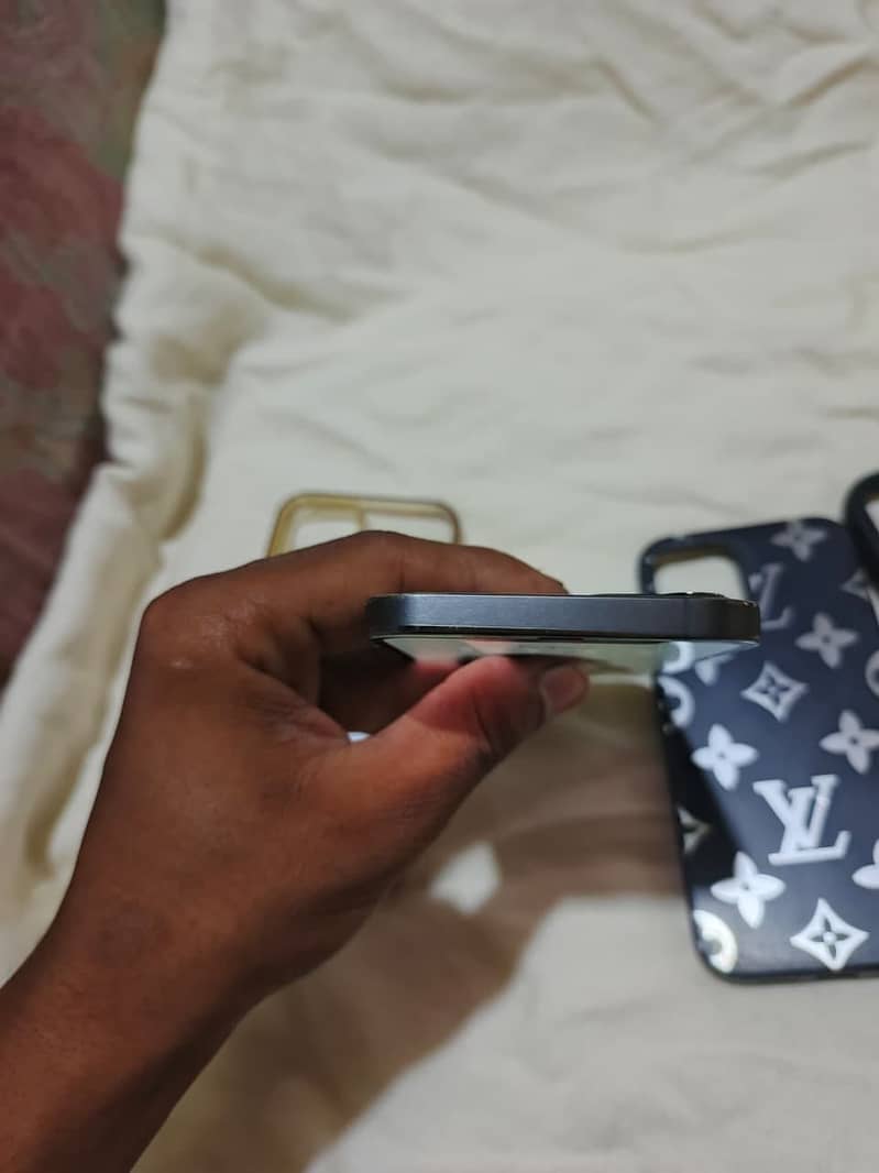 Apple iPhone 12 Pro 9